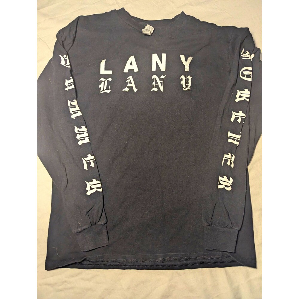 Gildan Ultra Cotton LANY Tour Graphic Gray Long Sleeve Crew Neck T-Shirt M